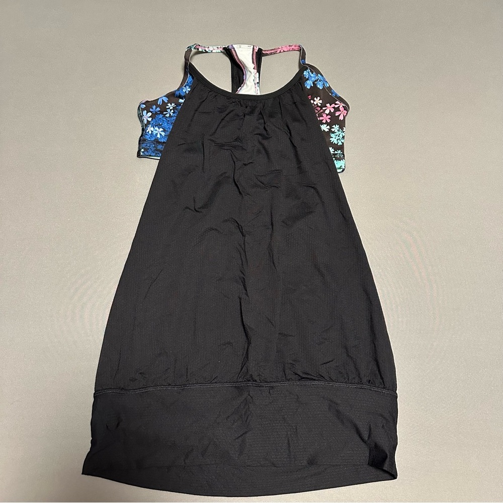 Lululemon tank top with built in bra